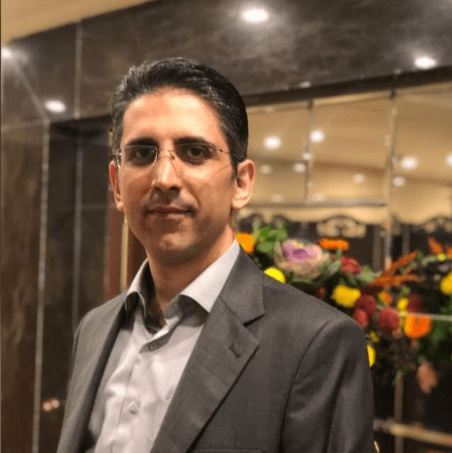صادق مقدم
